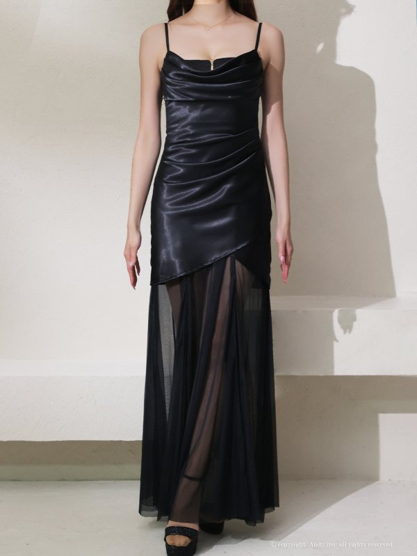 ブラック モデル：あみ　身長：163cm　着用サイズ：Sサイズ