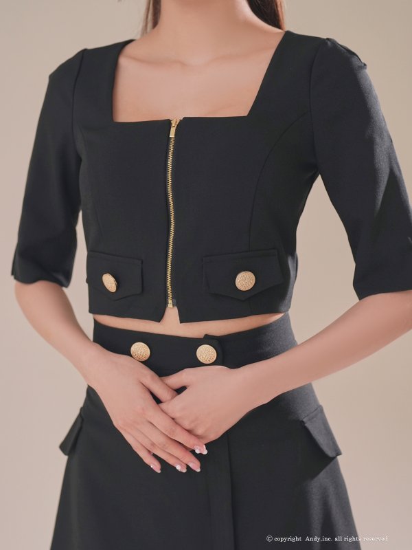 ブラック　モデル：七瀬みほ　身長：162cm　着用サイズ：Sサイズ