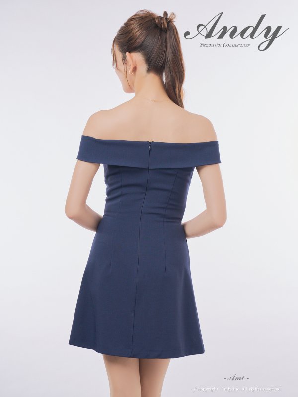 ネイビー モデル：あみ　身長：163cm　着用サイズ：Sサイズ