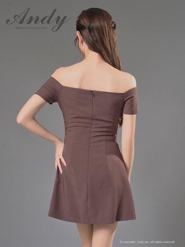 ブラウン モデル：あみ　身長：163cm　着用サイズ：Sサイズ