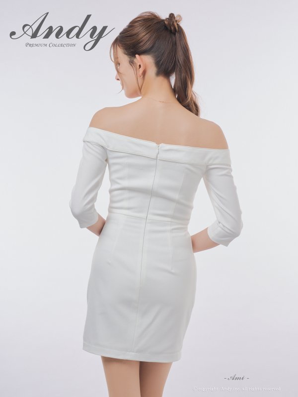 ホワイト　モデル：あみ　身長：163cm　着用サイズ：Sサイズ