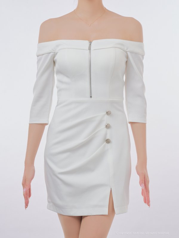 ホワイト　モデル：あみ　身長：163cm　着用サイズ：Sサイズ