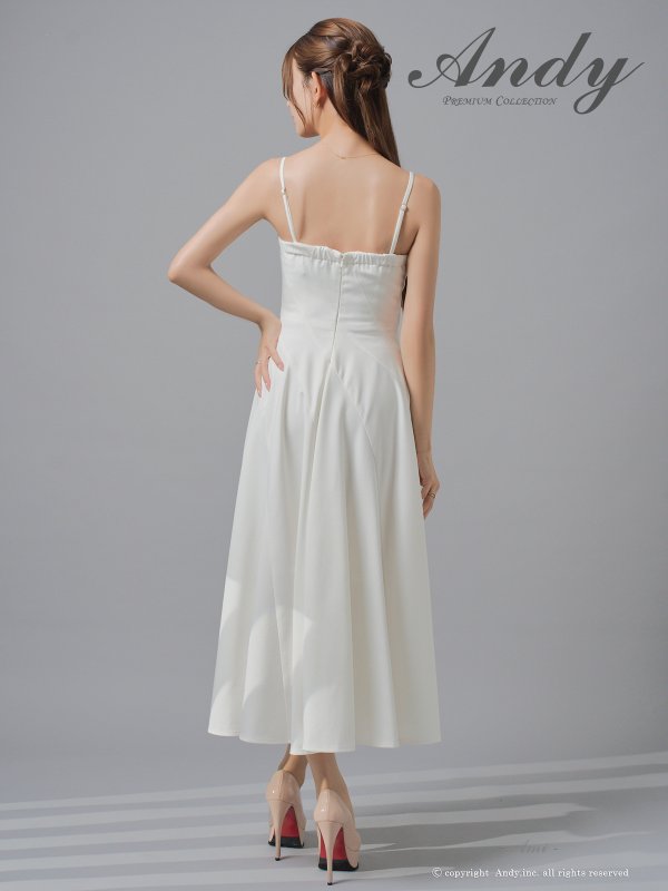 ホワイト　モデル：あみ　身長：163cm　着用サイズ：Sサイズ