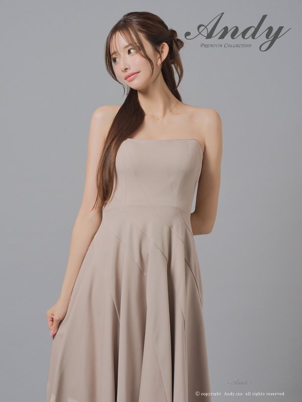 ベージュ　モデル：あみ　身長：163cm　着用サイズ：Sサイズ