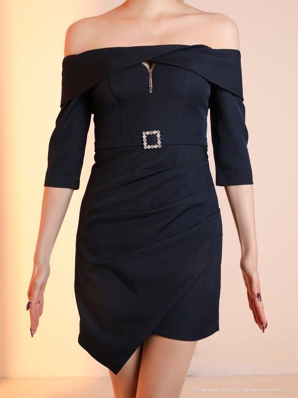 ネイビー　モデル：あみ　身長：163cm　着用サイズ：Sサイズ