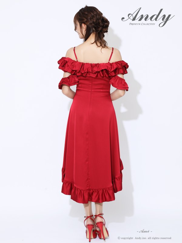 レッド　モデル：あみ　身長：163cm　着用サイズ：Sサイズ