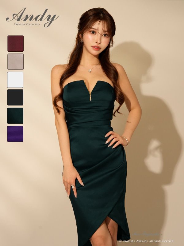 モスグリーン　モデル：藤咲めい　着用サイズ：Sサイズ