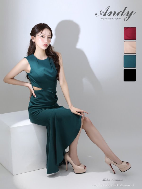 モスグリーン モデル：七瀬みほ　身長：162cm　着用サイズ：Sサイズ