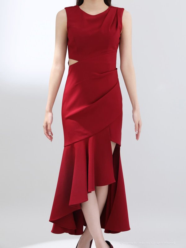 バーガンディ モデル：七瀬みほ　身長：162cm　着用サイズ：Sサイズ