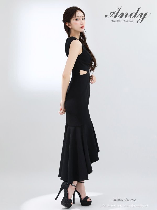 ブラック モデル：七瀬みほ　身長：162cm　着用サイズ：Sサイズ