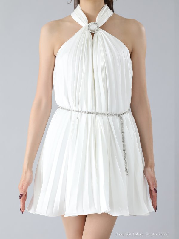 ホワイト　モデル：あみ　身長：163cm　着用サイズ：Sサイズ