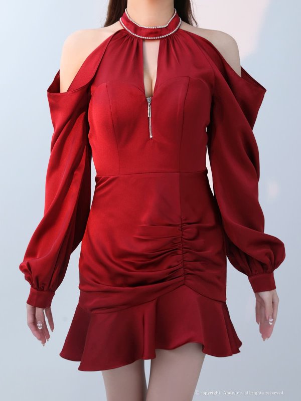 バーガンディー　モデル：七瀬みほ　身長：162cm　着用サイズ：Sサイズ