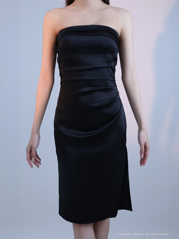 ブラック モデル：七瀬みほ　身長：162cm　着用サイズ：XSサイズ