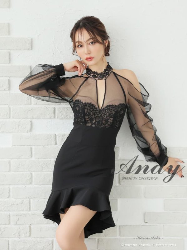 ブラック　モデル：青田夏奈　身長：163cm　着用サイズ：Sサイズ