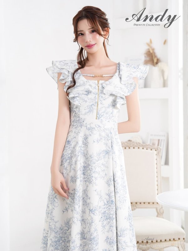 アイボリーxブルー　モデル：あみ　身長：163cm　着用サイズ：Sサイズ