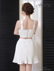 ホワイト　モデル：藤崎めい　身長：159cm　着用サイズ：Sサイズ