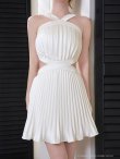 ホワイト　モデル：藤崎めい　身長：159cm　着用サイズ：Sサイズ