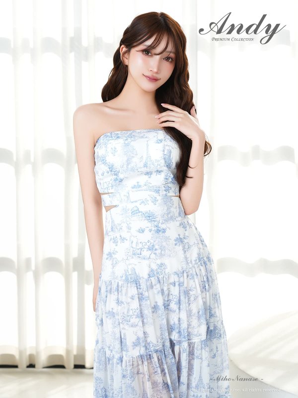 ホワイトxブルー　モデル：七瀬みほ　身長：162cm　着用サイズ：Sサイズ