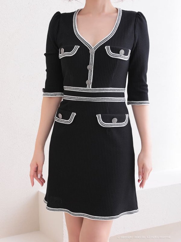 ブラック　モデル：青田夏奈　身長：163cm　着用サイズ：Sサイズ