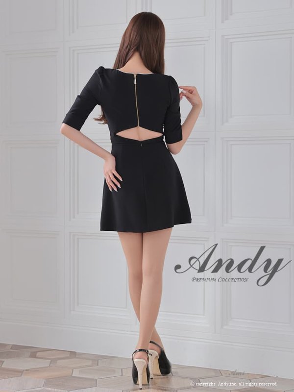 ブラック モデル：あみ　身長：163cm　着用サイズ：Sサイズ