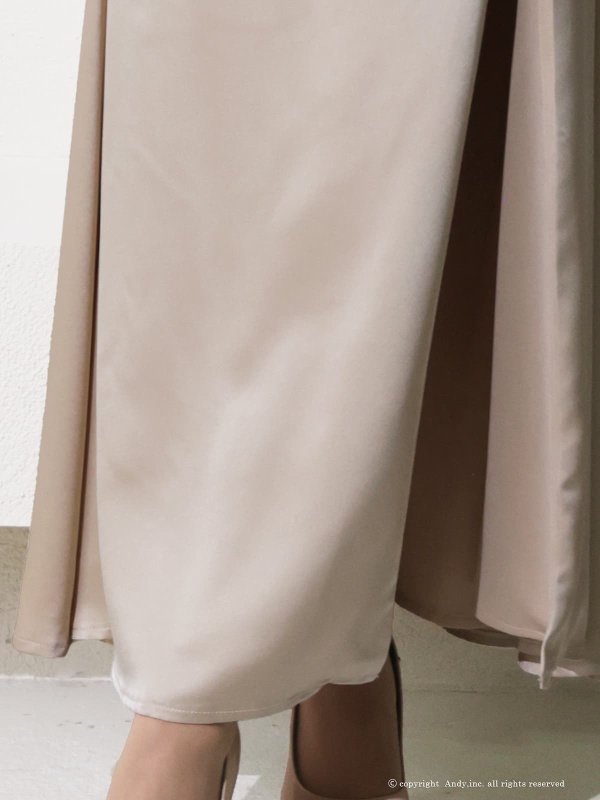 ベージュ　モデル：あみ　身長：163cm　着用サイズ：Sサイズ