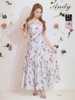 ホワイト モデル：りさ　身長：164cm　着用サイズ：Sサイズ