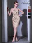 シャンパンゴールド　モデル：りさ　身長：164cm　着用サイズ：Sサイズ