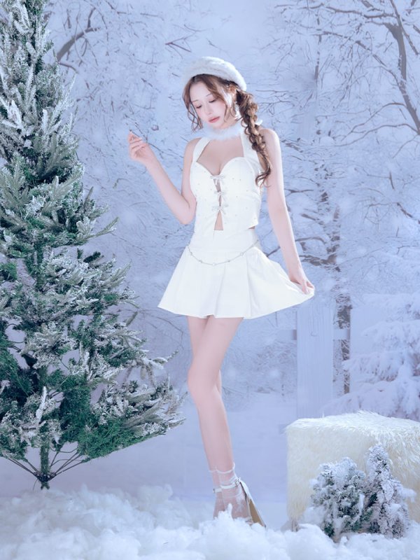 ホワイト　モデル：れみれみ　身長：163cm　着用サイズ：Sサイズ