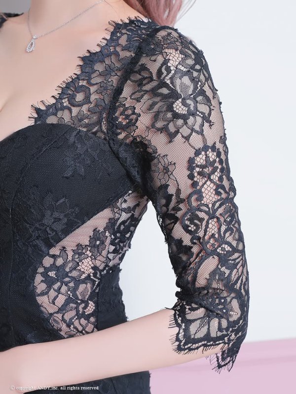 ブラック　モデル：桜咲乃愛　身長：164cm　着用サイズ：Sサイズ