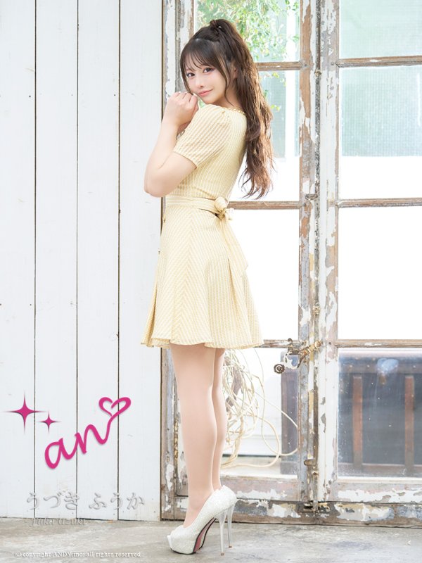 イエロー モデル:うづきふうか 身長:152cm 着用サイズ:Sサイズ