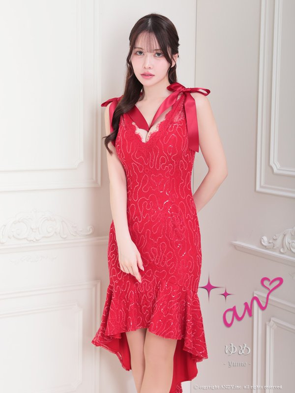 レッド モデル：ゆめ　身長：160cm　着用サイズ：Sサイズ