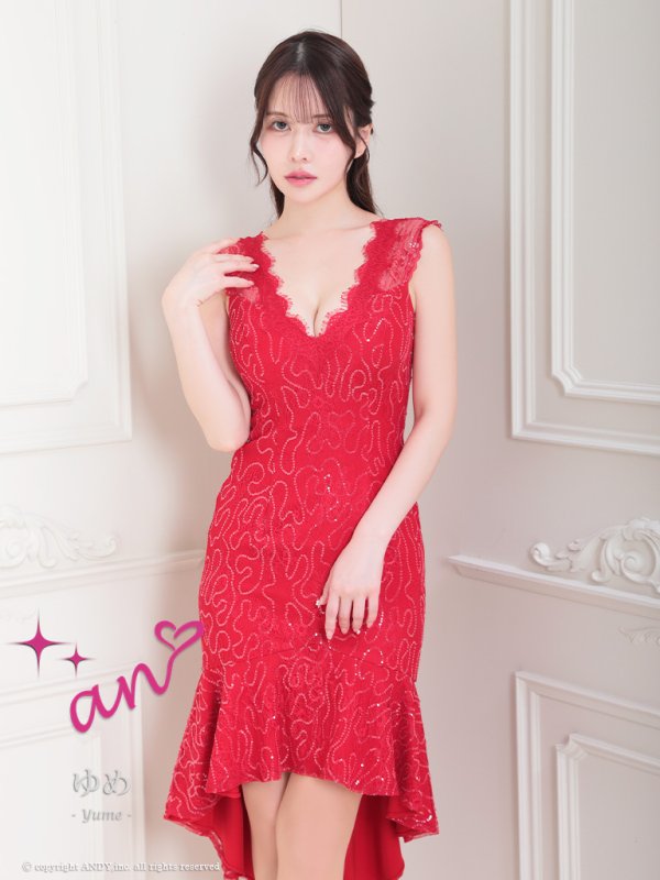 レッド モデル：ゆめ　身長：160cm　着用サイズ：Sサイズ