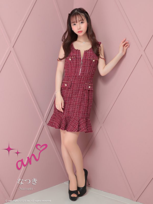 バーガンディ　モデル：なつき 身長：160cm 着用サイズ：Sサイズ