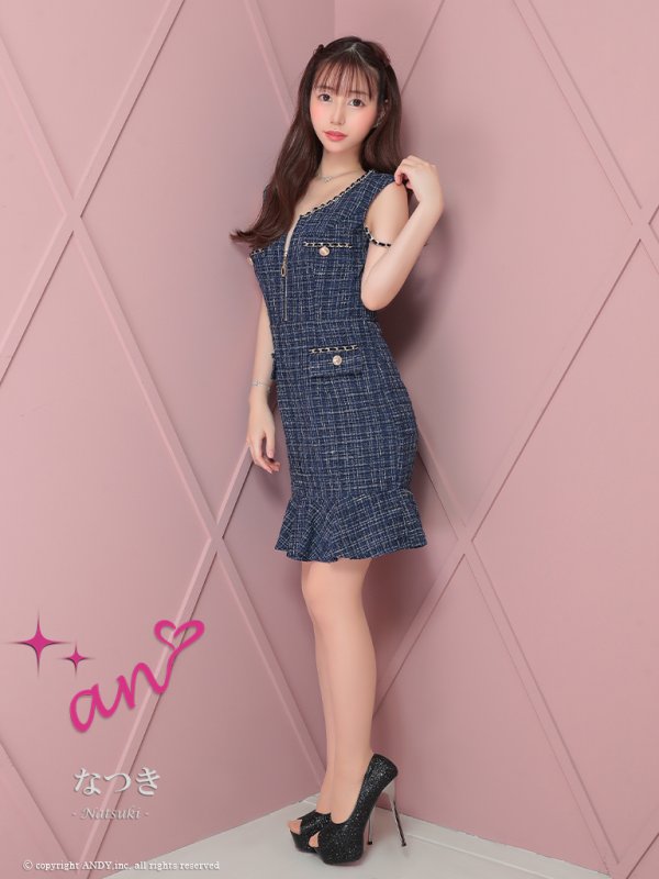 ネイビー　モデル：なつき 身長：160cm 着用サイズ：Sサイズ