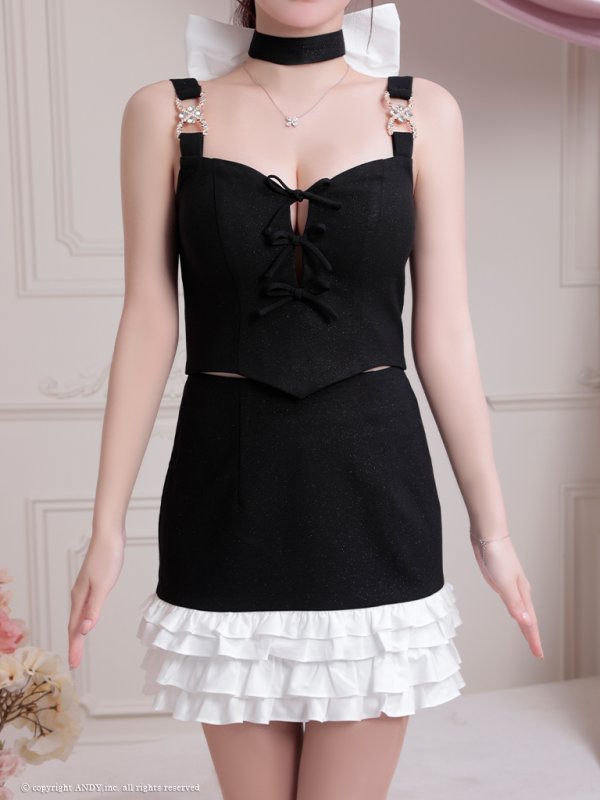 ブラックxホワイト モデル：ももか　身長：156cm　着用サイズ：Sサイズ