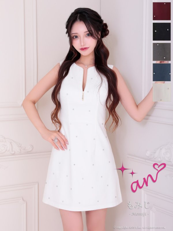 ホワイト モデル:もみじ 着用サイズ:Sサイズ