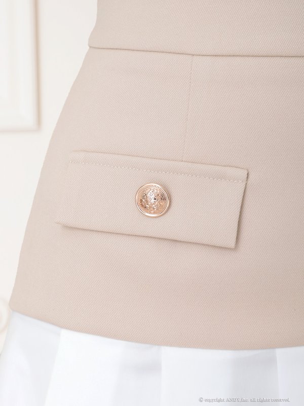 ベージュxホワイト モデル：まりん　着用サイズ：Sサイズ