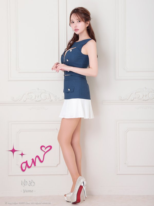 インディゴxホワイト モデル：ゆめ　身長：160cm　着用サイズ：Sサイズ