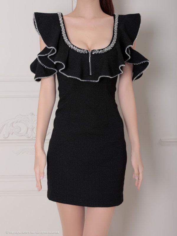 ブラック モデル:まりん 身長:162cm 着用サイズ:Sサイズ