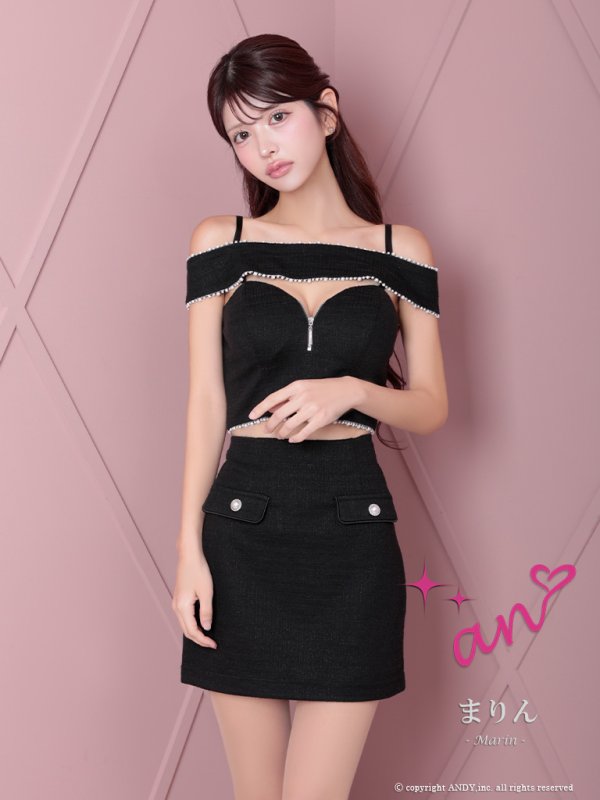 ブラック モデル:まりん 身長:164cm 着用サイズ:Sサイズ