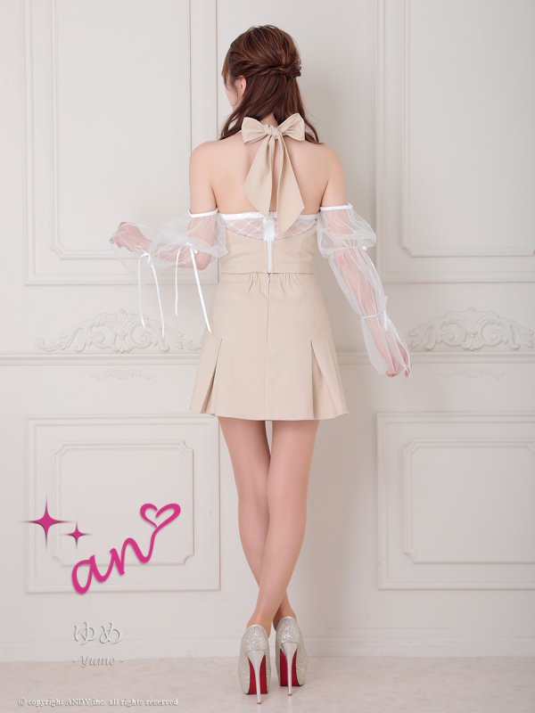 ホワイトxベージュ　モデル：ゆめ　身長：160cm　着用サイズ：Sサイズ