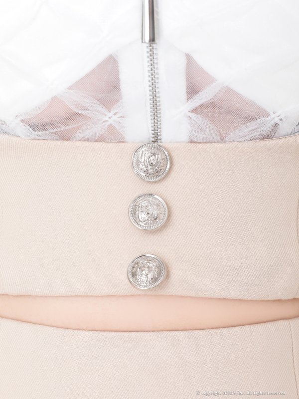 ホワイトxベージュ　モデル：ゆめ　身長：160cm　着用サイズ：Sサイズ