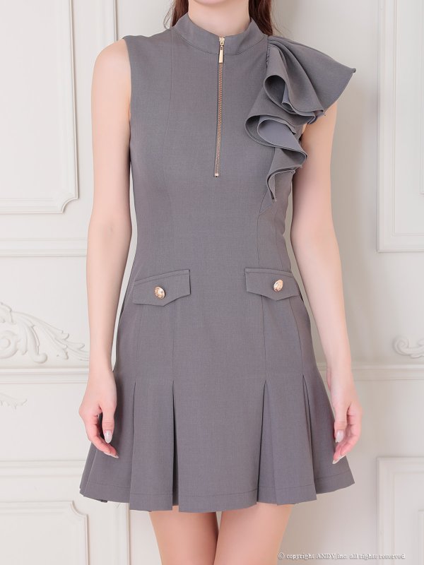 チャコールグレー　モデル：ゆめ　身長：160cm　着用サイズ：Sサイズ