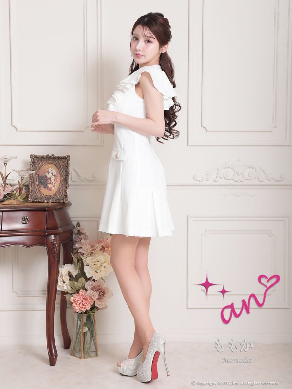 ホワイト モデル:ももか 身長:156cm 着用サイズ:Sサイズ