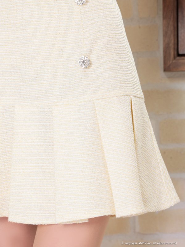 イエロー モデル：まりん　身長：164cm　着用サイズ：Sサイズ