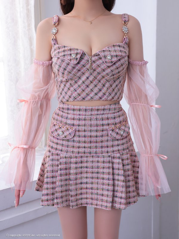 ピンク モデル:姫乃まゆ 身長:153cm 着用サイズ:Sサイズ