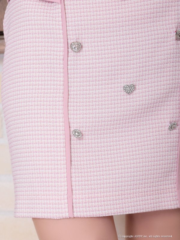 ピンク モデル：まりん　身長：164cm　着用サイズ：Sサイズ