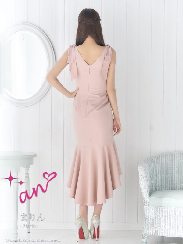 ピンク モデル:まりん 着用サイズ:Sサイズ