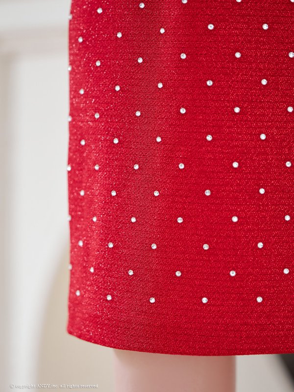 レッド モデル:黒咲サリー 身長:160cm 着用サイズ:Sサイズ