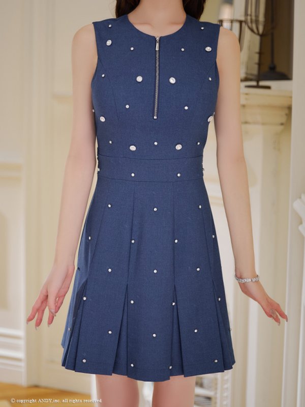 インディゴ モデル:黒咲サリー 身長:160cm 着用サイズ:Sサイズ